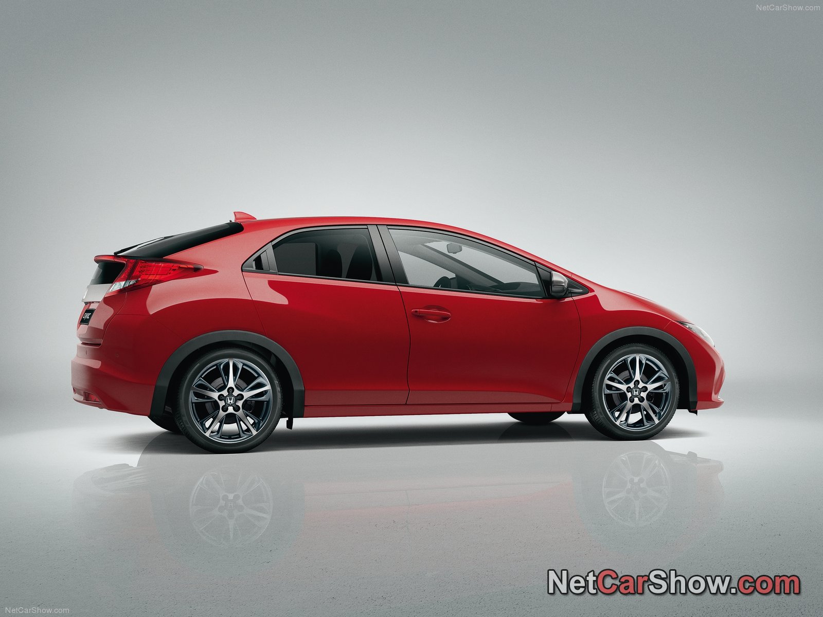 Тюнинг Honda Civic 5 Door Hatchback 2012, фото тюнинга Хонда Цивик 5ти